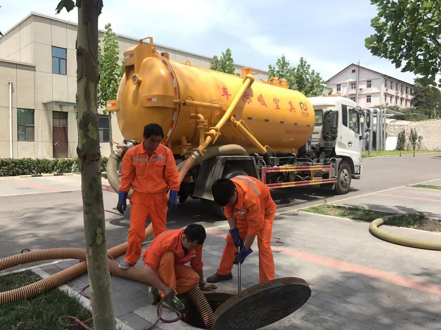 永州化粪池清理与5-8吨吸粪车施工效率分析